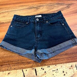 Forever 21 Women’s Denim Jean Shorts Sz 24 Dark Wash Cuffed Raw Edge Stretch EUC